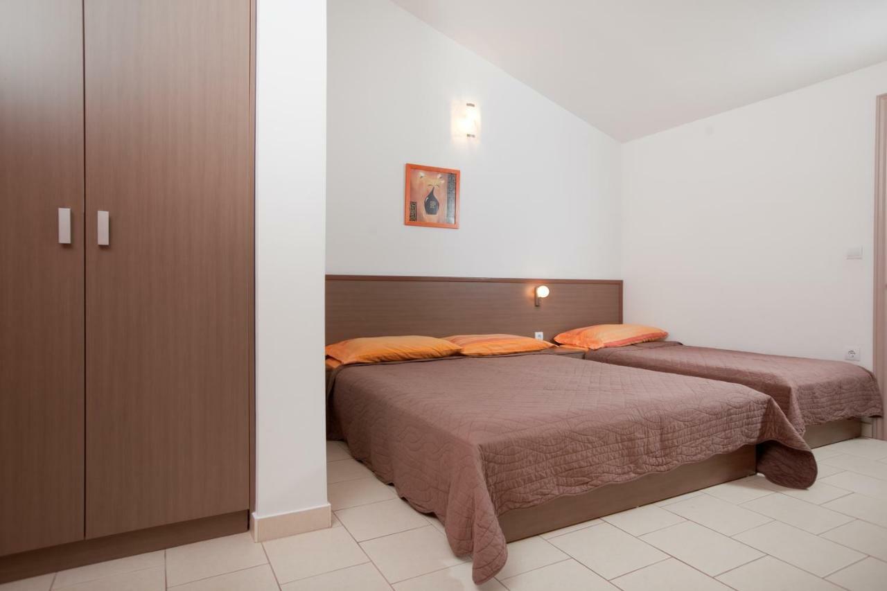 Apartments Smiljka II Tučepi Extérieur photo