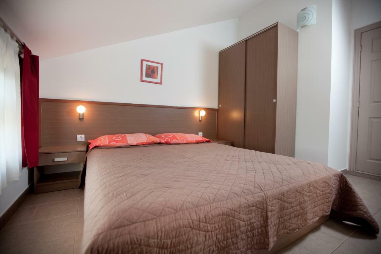 Apartments Smiljka II Tučepi Extérieur photo