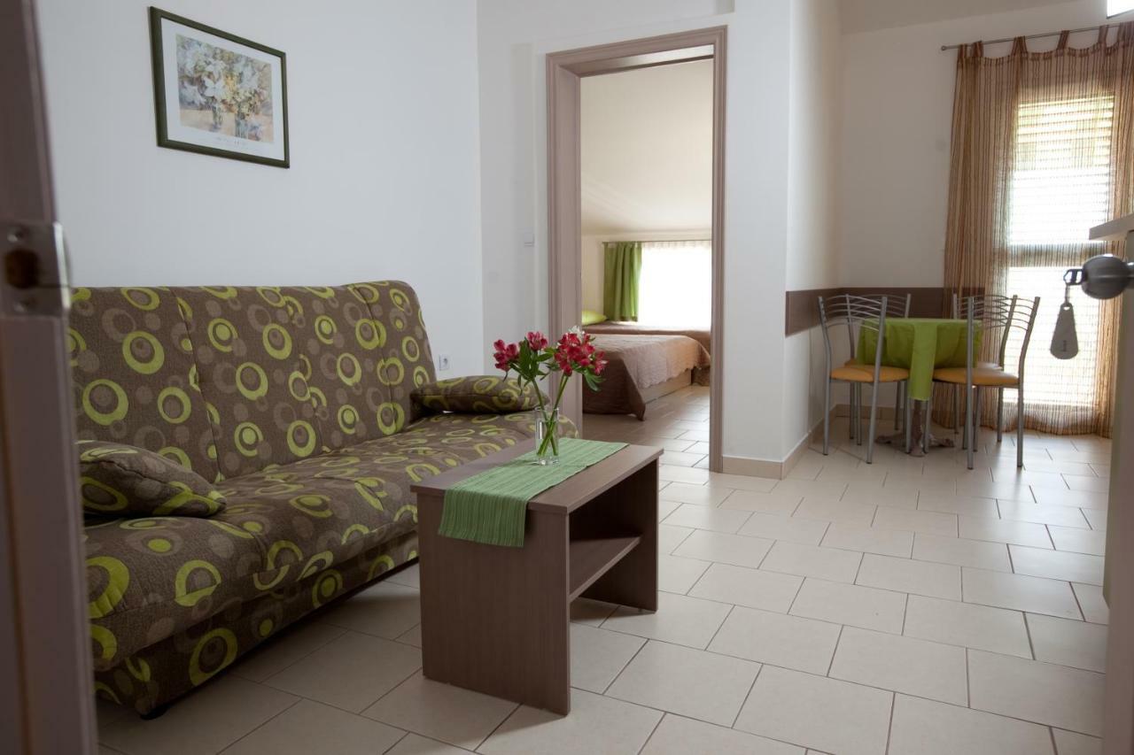 Apartments Smiljka II Tučepi Extérieur photo