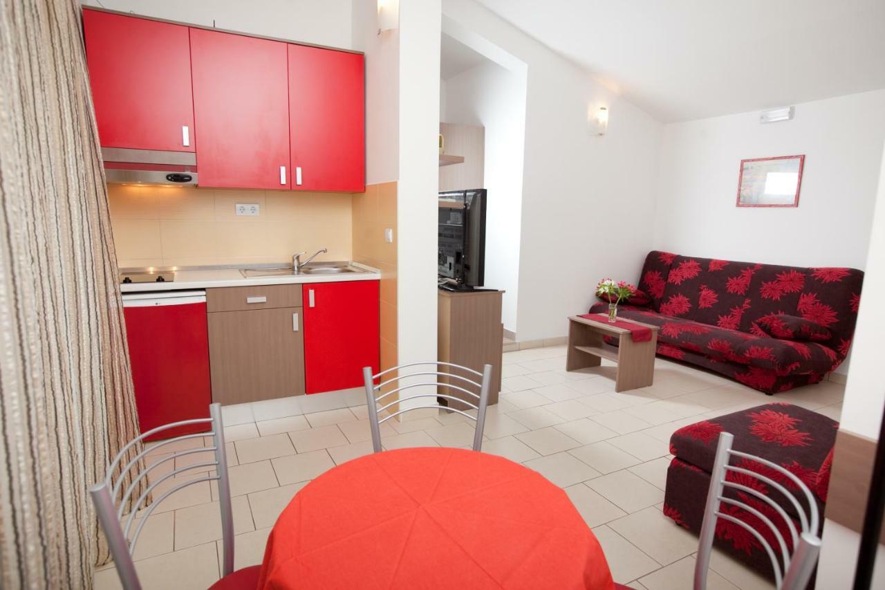 Apartments Smiljka II Tučepi Extérieur photo