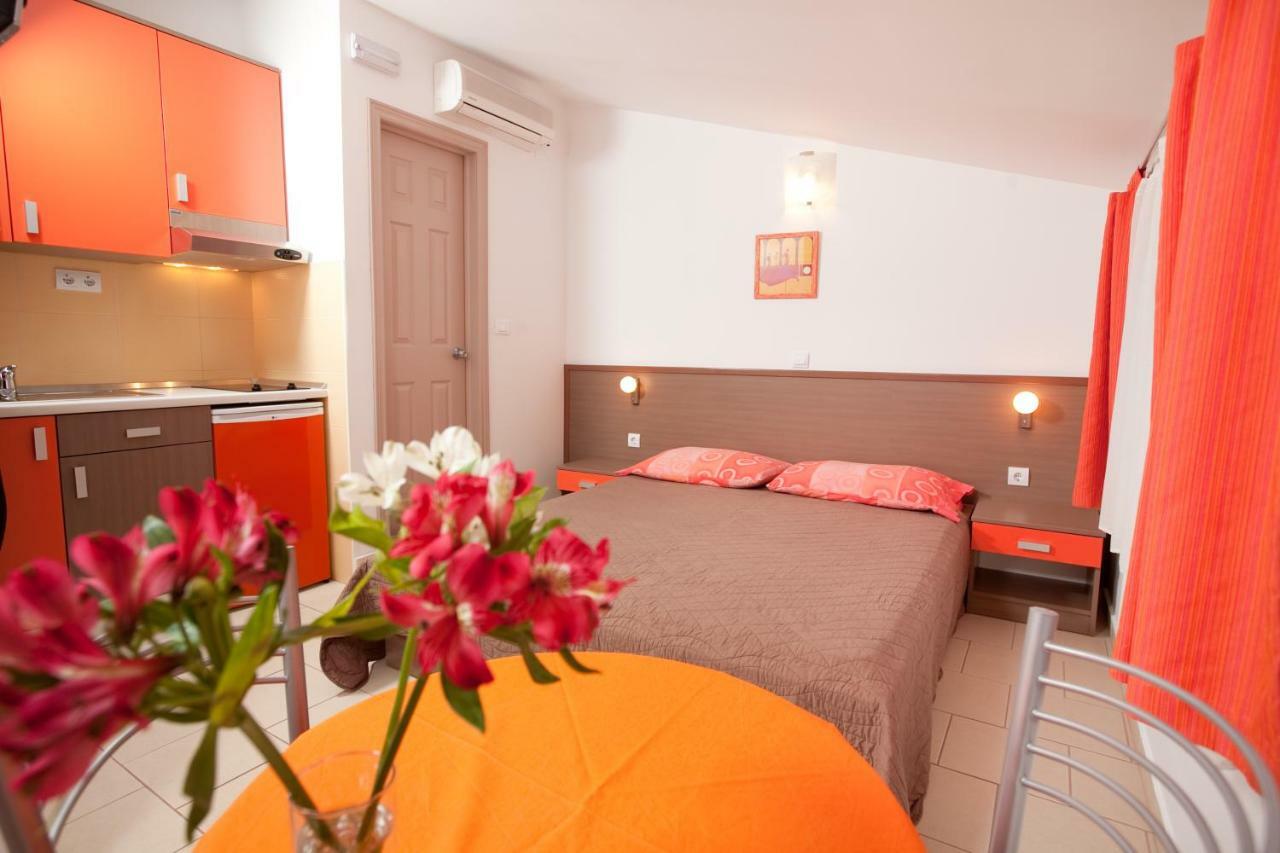 Apartments Smiljka II Tučepi Extérieur photo