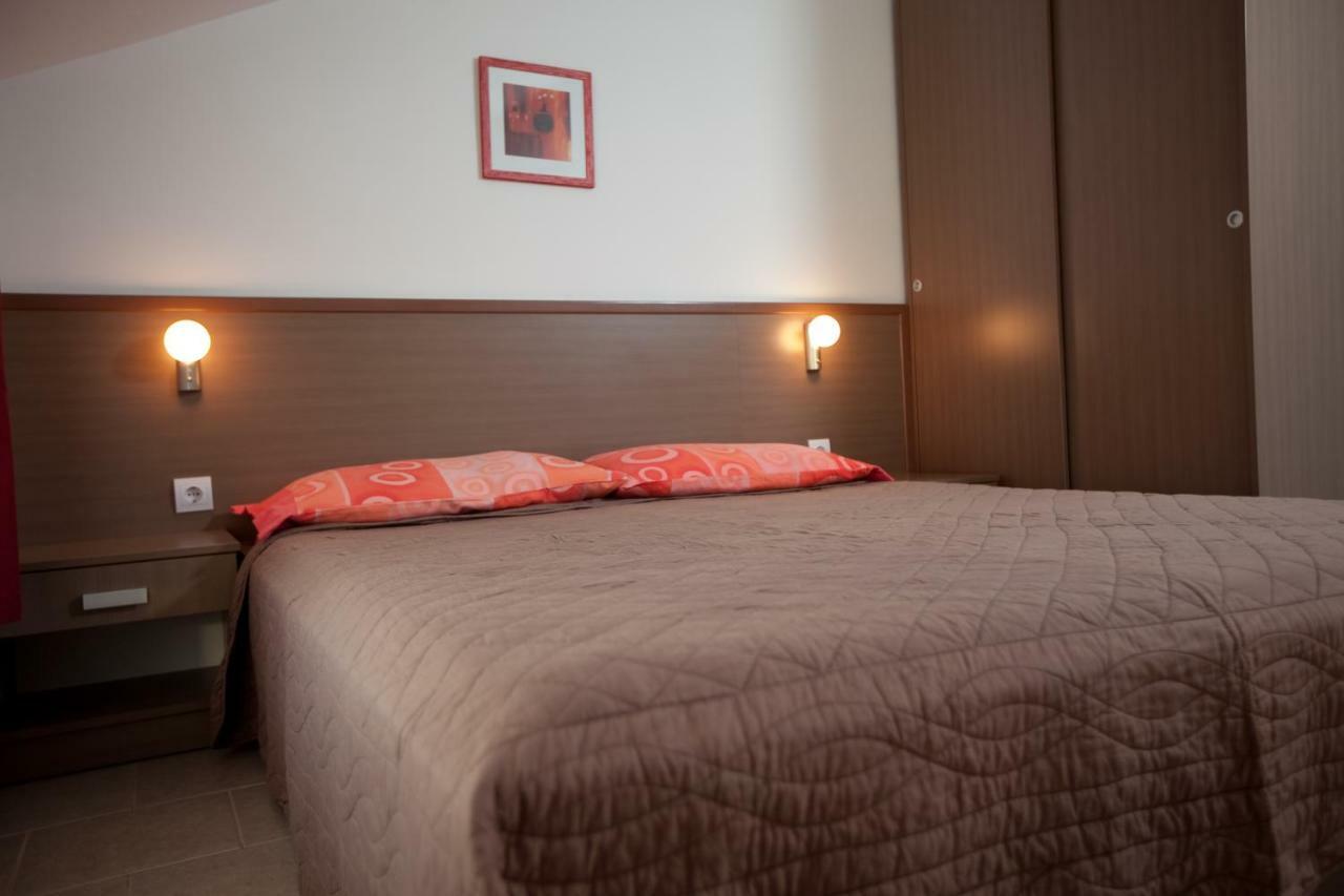 Apartments Smiljka II Tučepi Extérieur photo