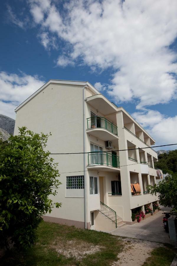 Apartments Smiljka II Tučepi Extérieur photo