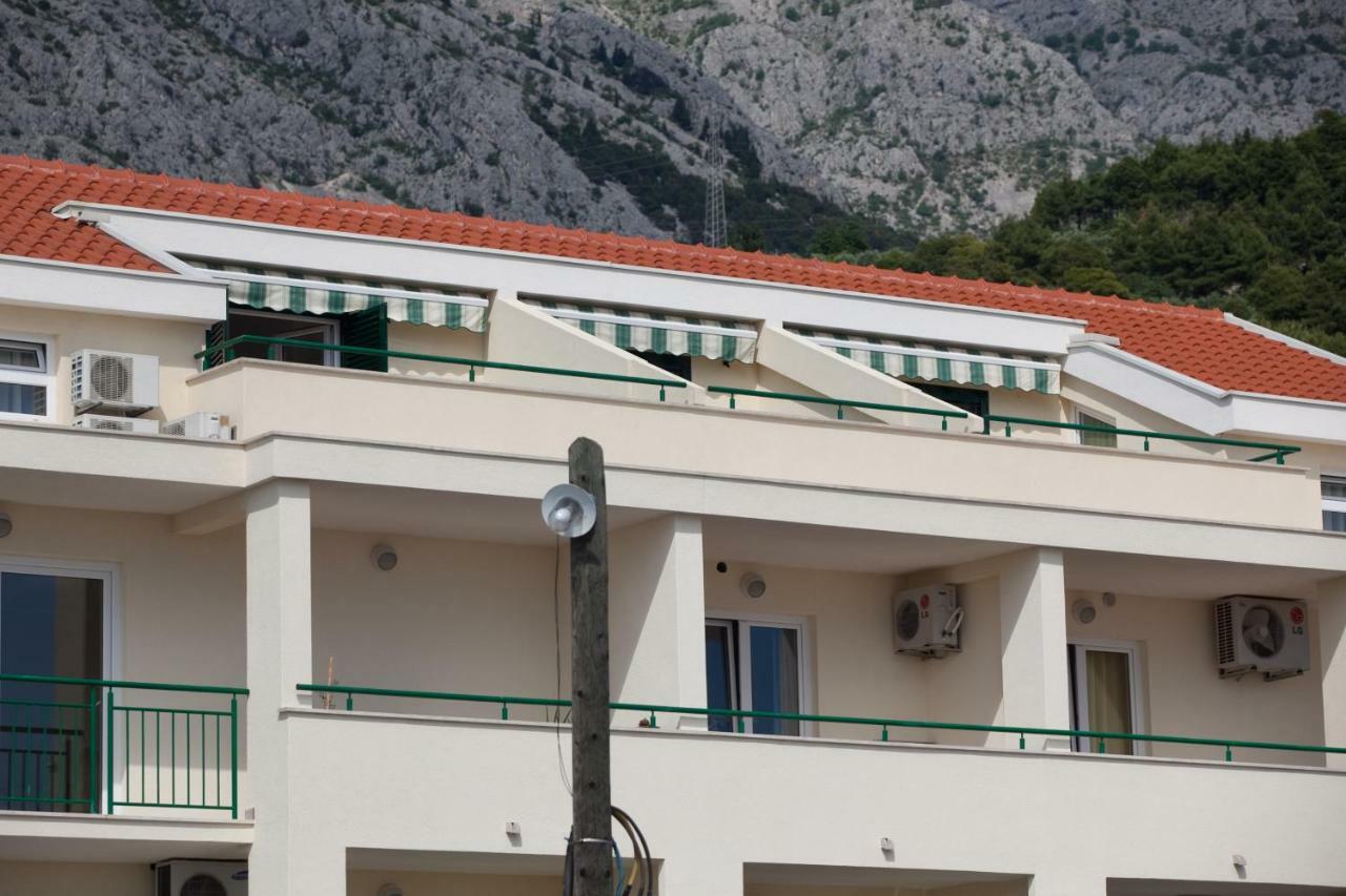 Apartments Smiljka II Tučepi Extérieur photo